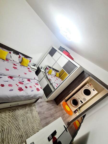 Sergent Nitu Vasile, 3 minute metrou Piata Sudului,